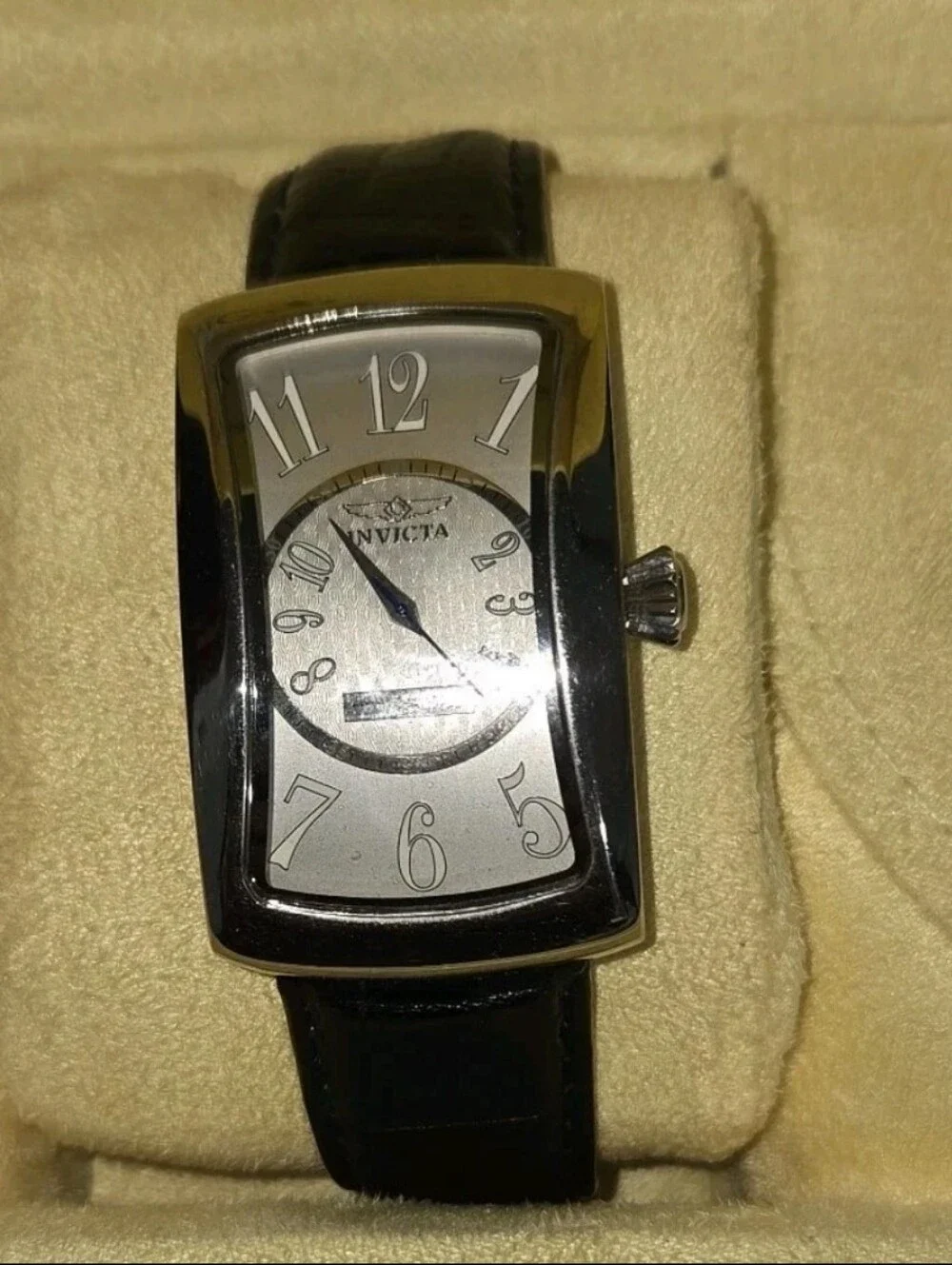 Rare Invicta Model 9972 Men's Watch Tonneau Case Black Leather Band Vintage